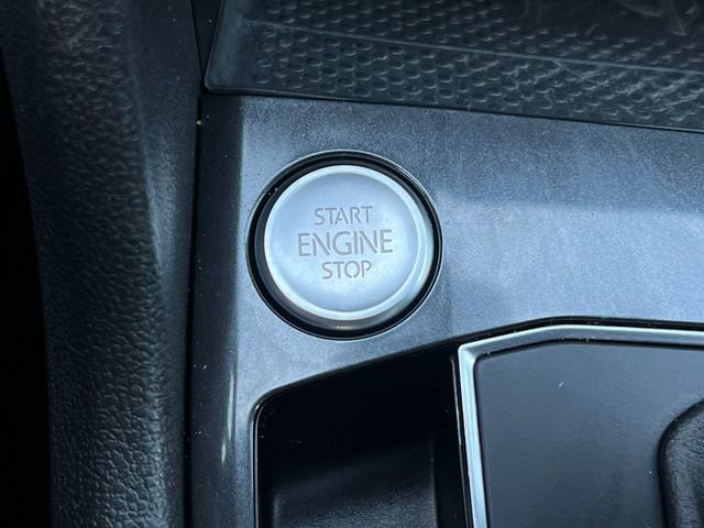 Used 2021 Volkswagen Tiguan SE R-Line image 30