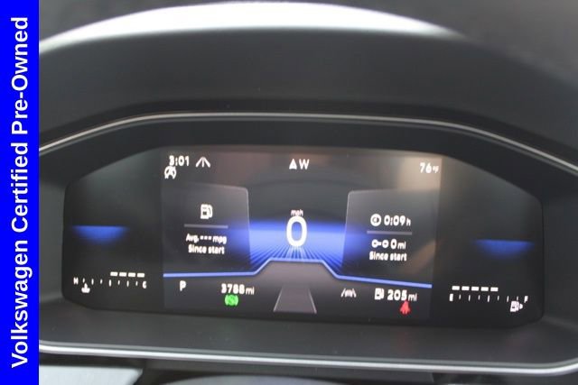 Used 2025 Volkswagen Jetta SE FWD image 32