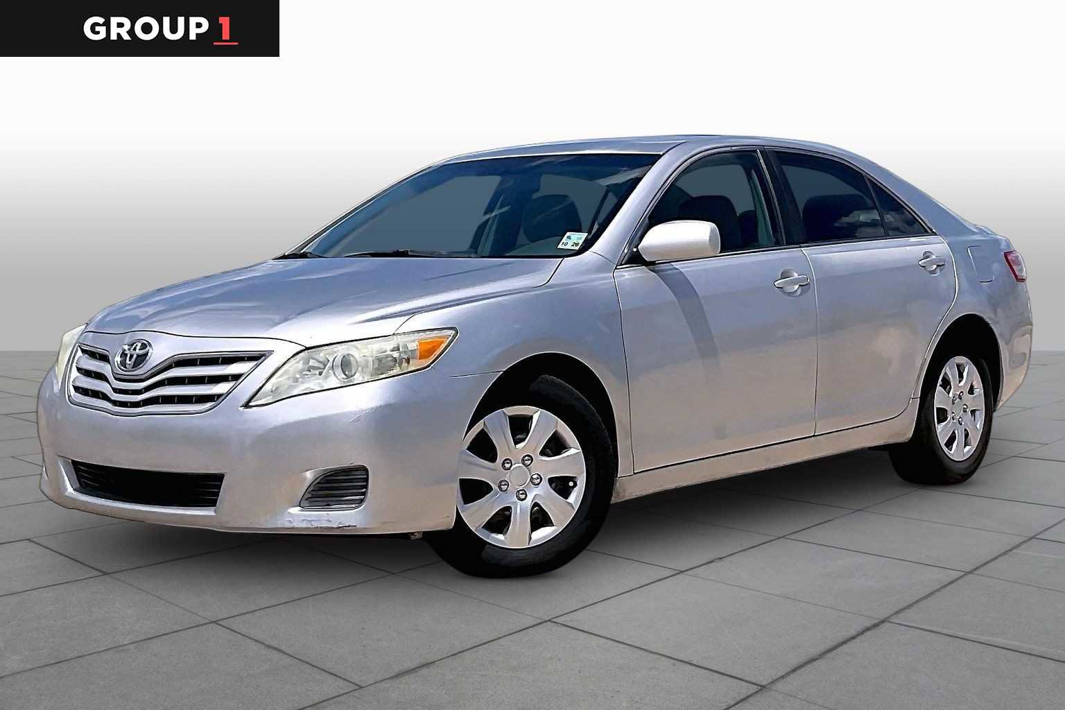 Used 2010 Toyota Camry LE FWD image 1