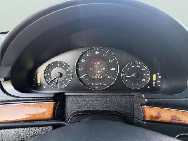 Used 2008 Mercedes-Benz E 350 4MATIC Sedan image 20