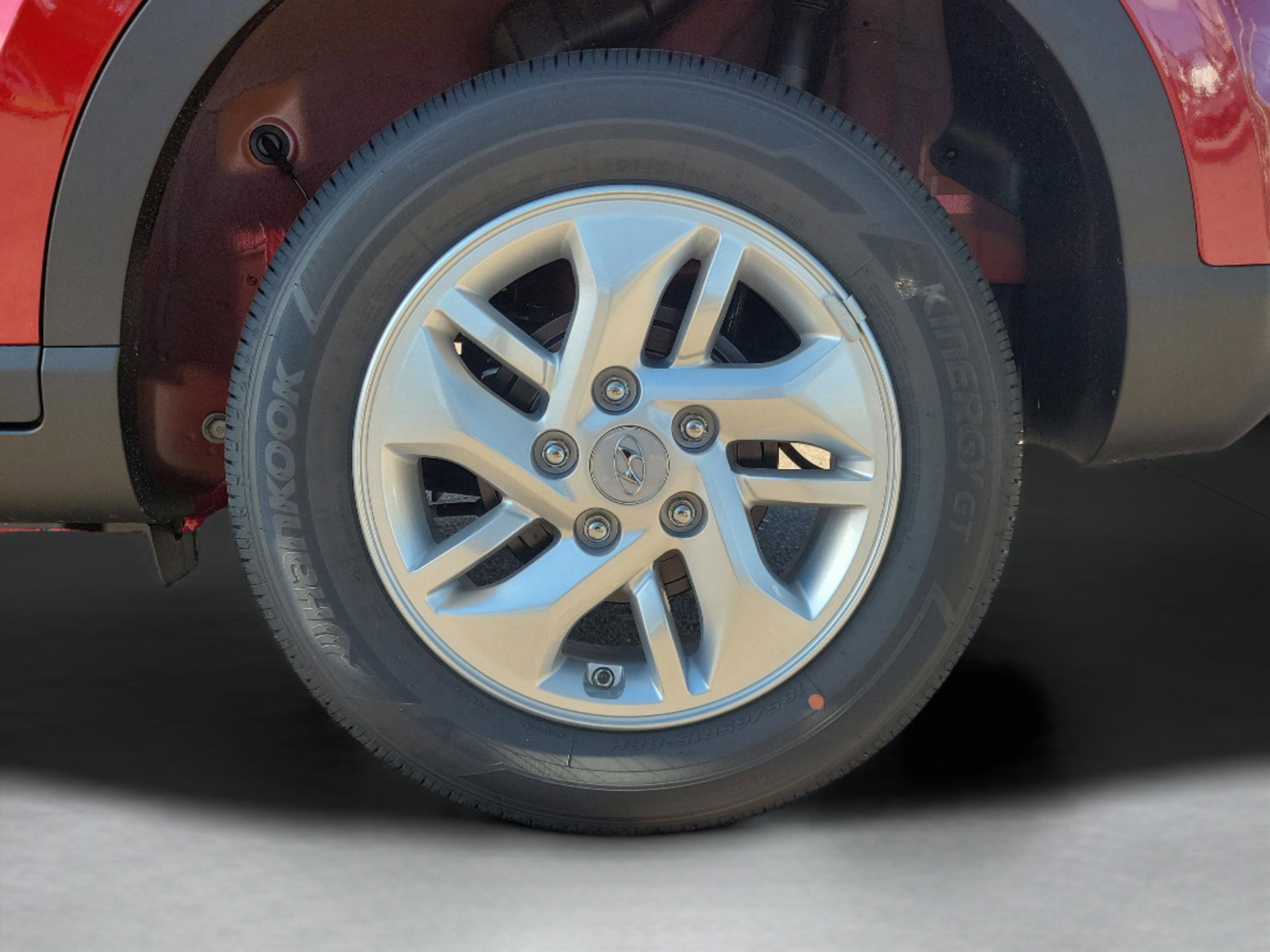 New 2026 Hyundai Venue SE image 31