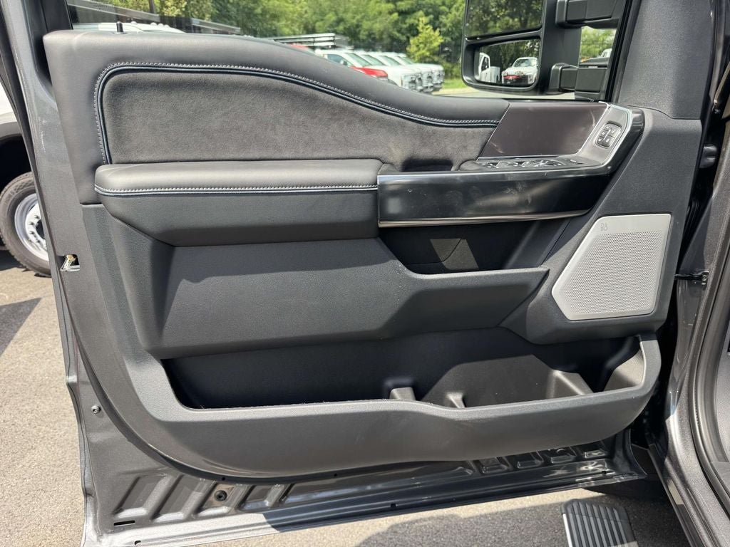 New 2026 Ford F350 Platinum AWD/4WD image 9