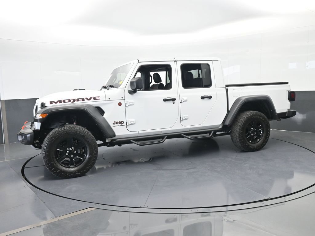 Used 2023 Jeep Gladiator Mojave image 2