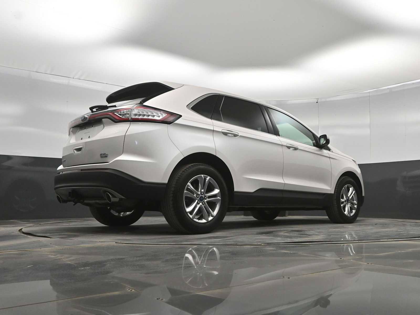 Used 2018 Ford Edge SEL w/ Equipment Group 201A image 36