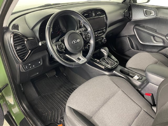Used 2020 Kia Soul EX FWD image 3