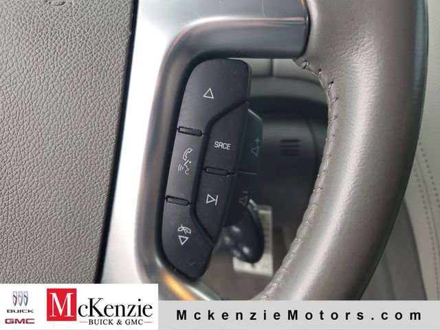 Used 2017 Chevrolet Traverse LT FWD image 12