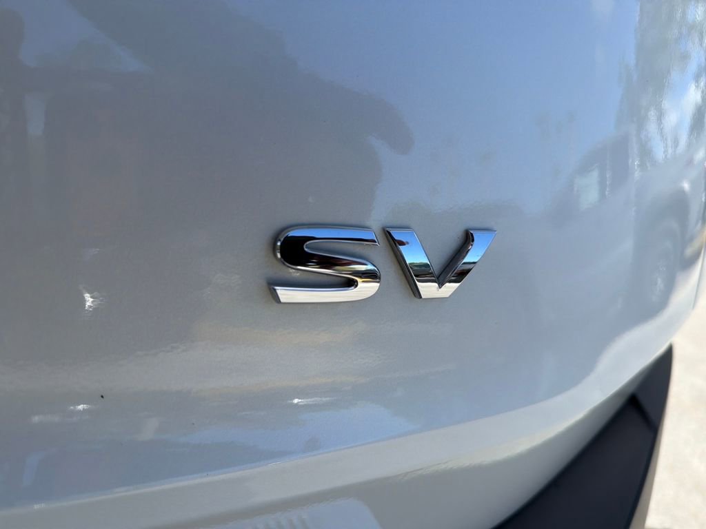 Used 2023 Nissan Rogue SV w/ SV Premium B Package image 11