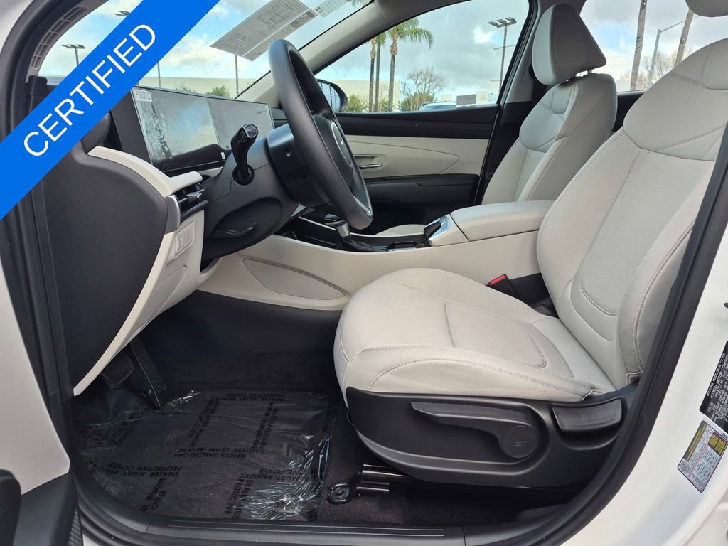 Used 2025 Hyundai Tucson SE image 11