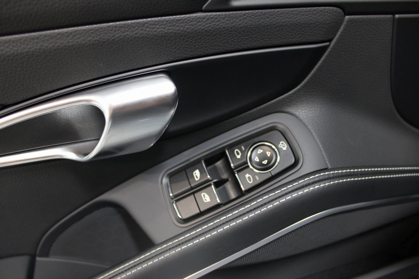 New 2025 Porsche 718 Cayman image 22