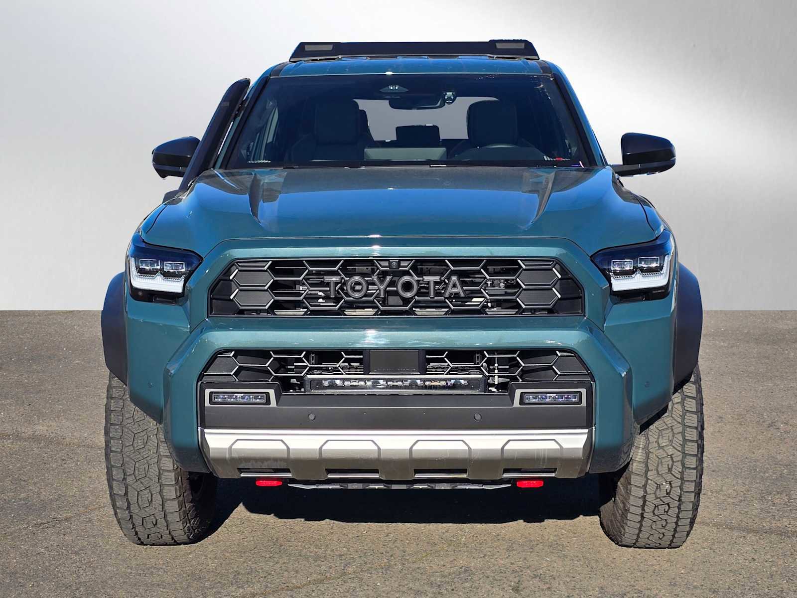 Certified 2025 Toyota 4Runner Trailhunter image 8