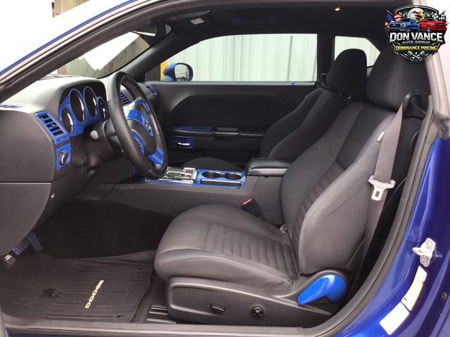 Used 2012 Dodge Challenger SXT RWD image 9