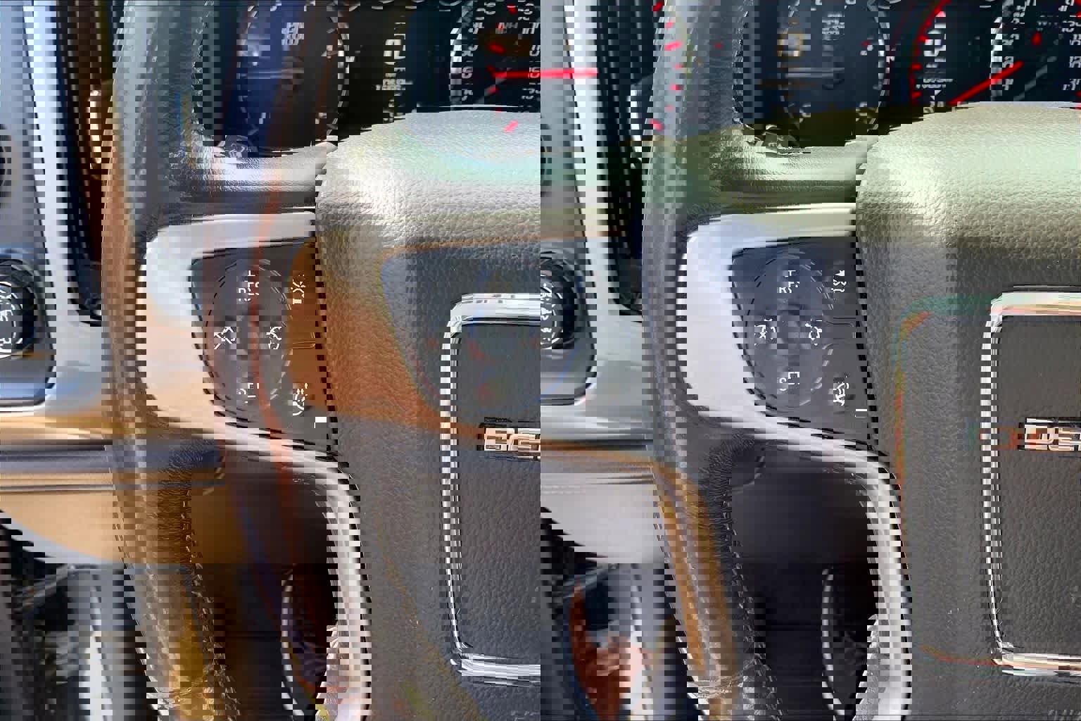 Used 2015 GMC Sierra 3500 Denali w/ Duramax Plus Package image 23