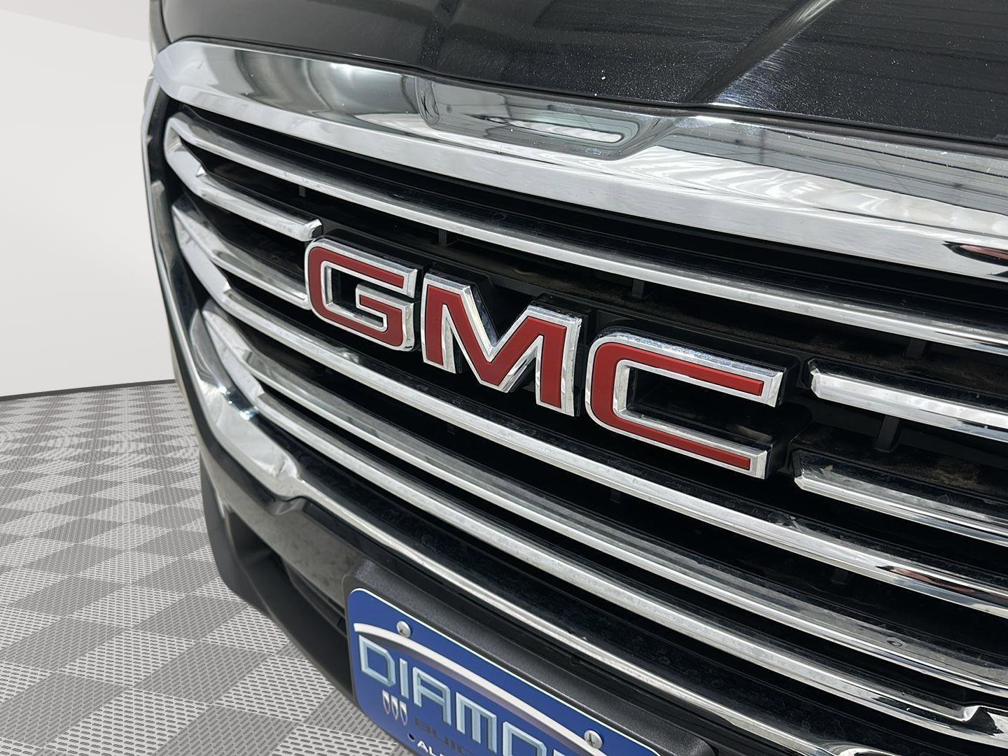 Used 2024 GMC Terrain SLT image 28