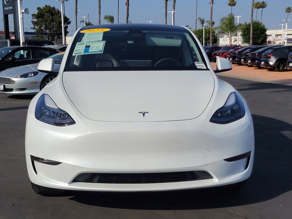 Used 2025 Tesla Model Y Long Range RWD image 27