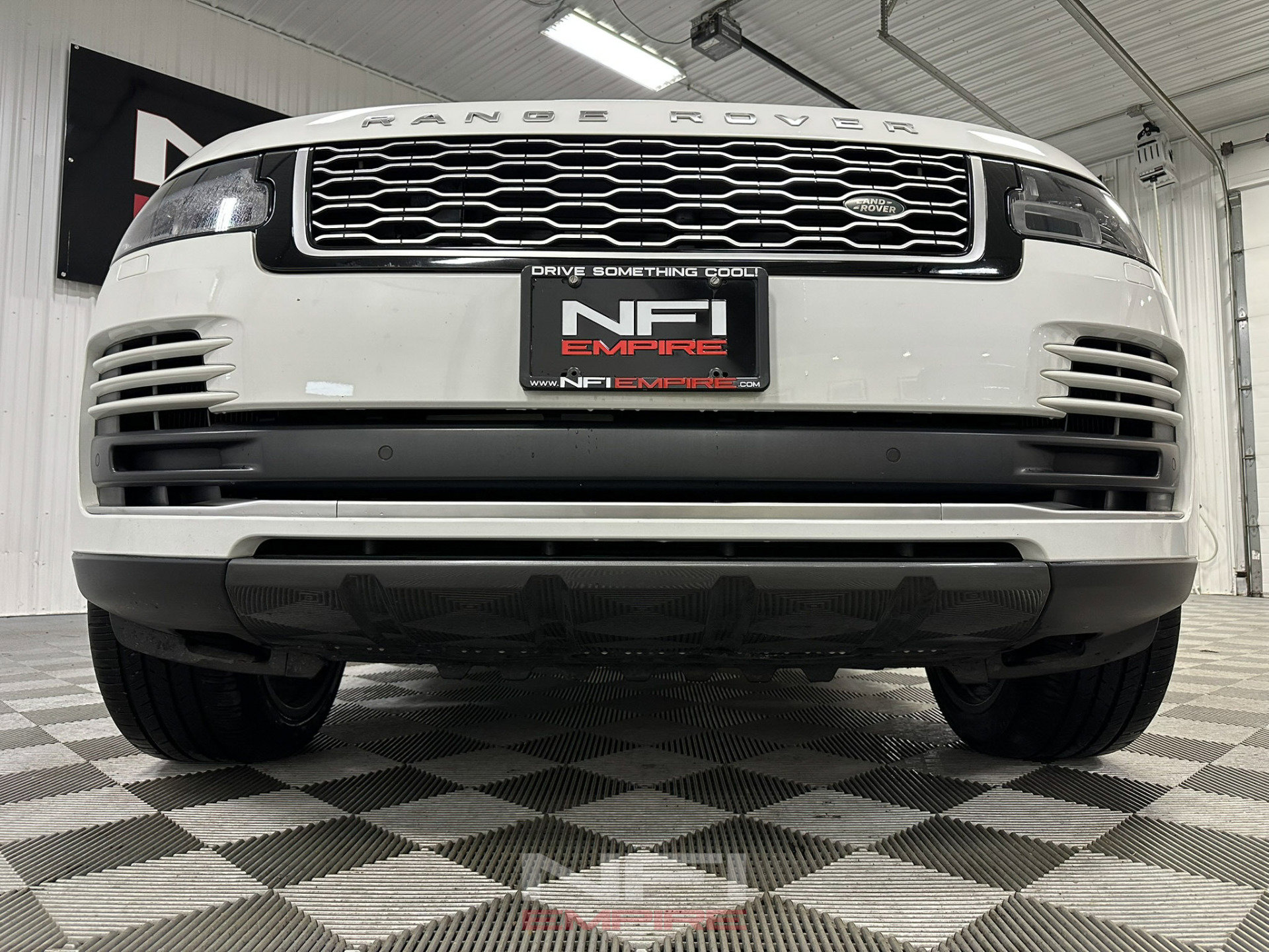 Used 2018 Land Rover Range Rover Supercharged AWD/4WD image 14