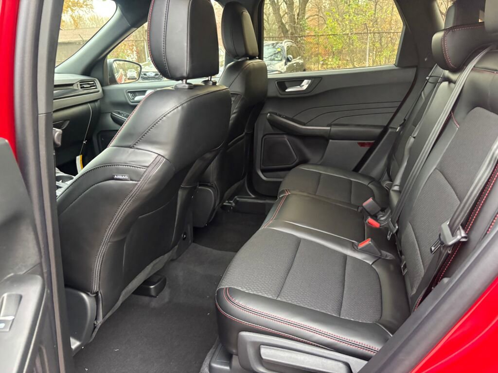 New 2026 Ford Escape ST-Line w/ Tech Pack #1 image 10