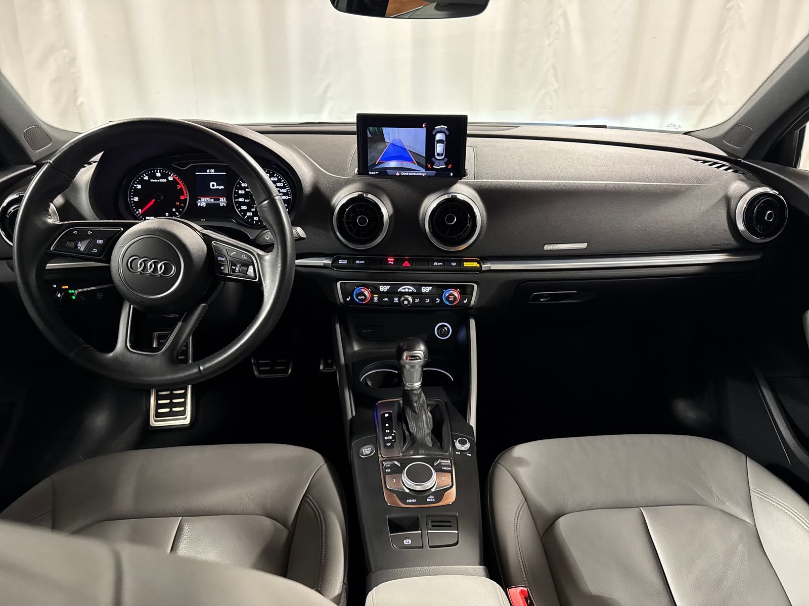 Used 2019 Audi A3 2.0T Premium Plus w/ Premium Plus Package FWD image 4