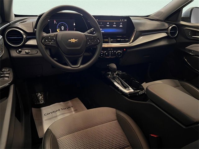Certified 2025 Chevrolet Trax LT image 20