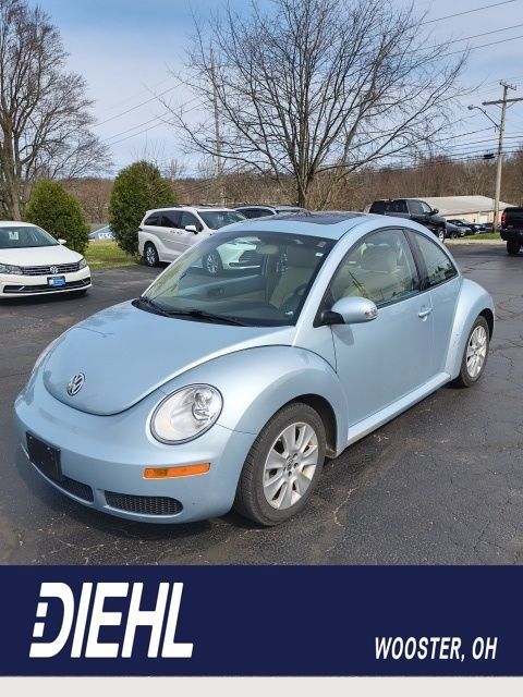 Used 2010 Volkswagen Beetle Coupe image 1