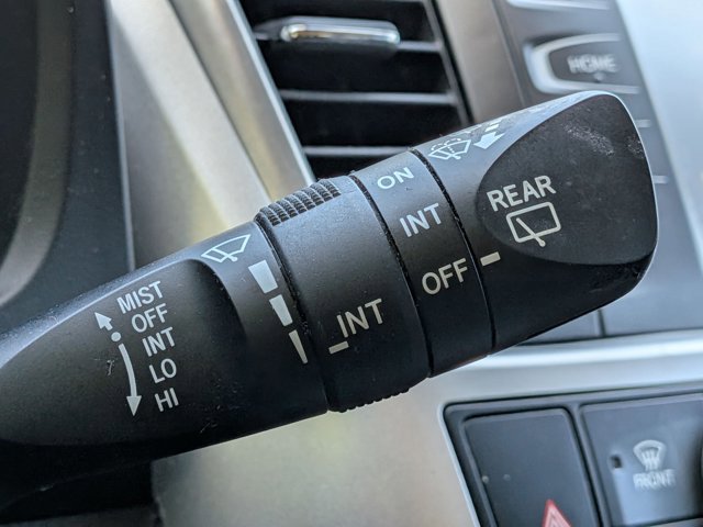 Used 2017 Toyota Highlander XLE image 11