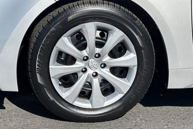 Certified 2023 Toyota Corolla LE image 30