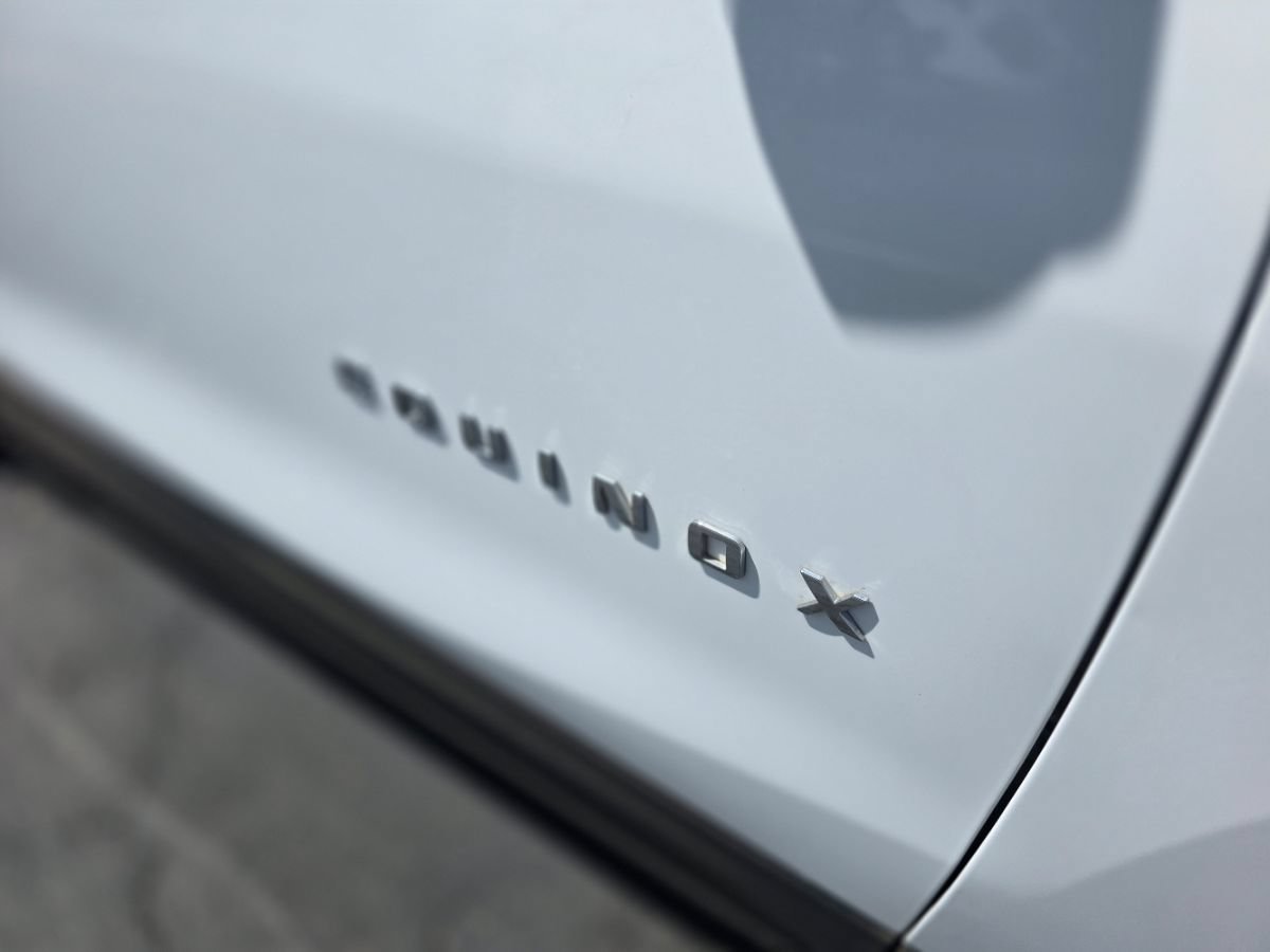 Used 2019 Chevrolet Equinox LS AWD/4WD image 14