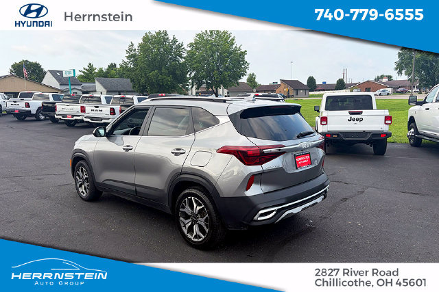 Used 2023 Kia Seltos EX AWD/4WD image 5