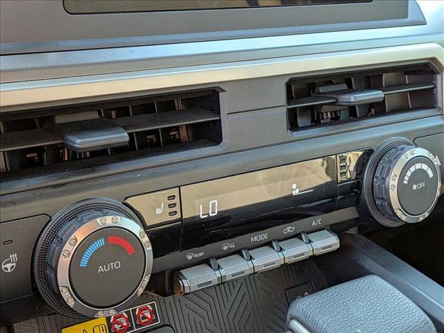 Used 2024 Toyota Tacoma SR5 AWD/4WD image 14