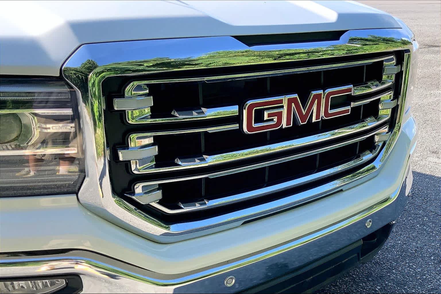 Used 2018 GMC Sierra 1500 SLT AWD/4WD image 29