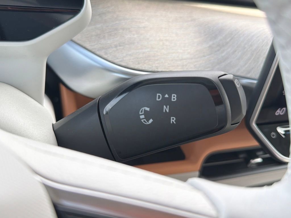 New 2025 Volkswagen ID. Buzz Pro S Plus image 24