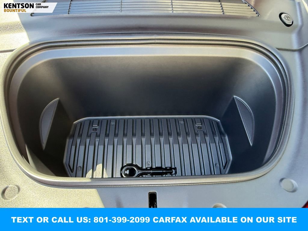 Used 2023 Tesla Model Y Long Range image 37