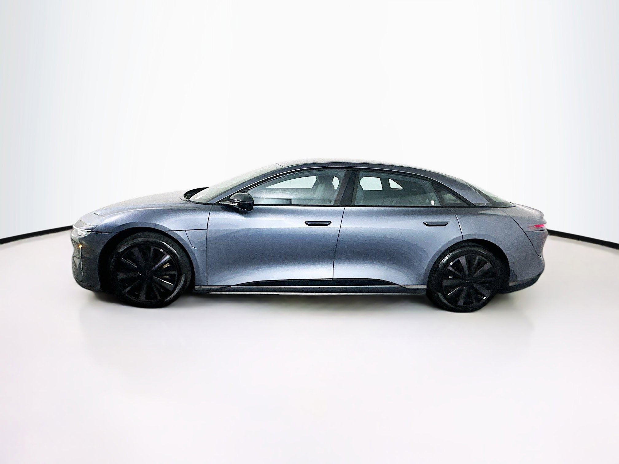Used 2024 Lucid Air Pure image 4