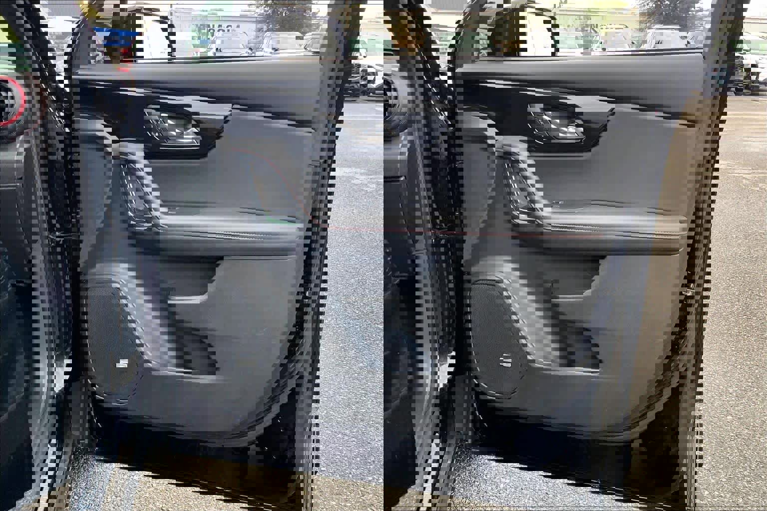 Used 2023 Chevrolet Blazer RS w/ Driver Confidence II Package image 23