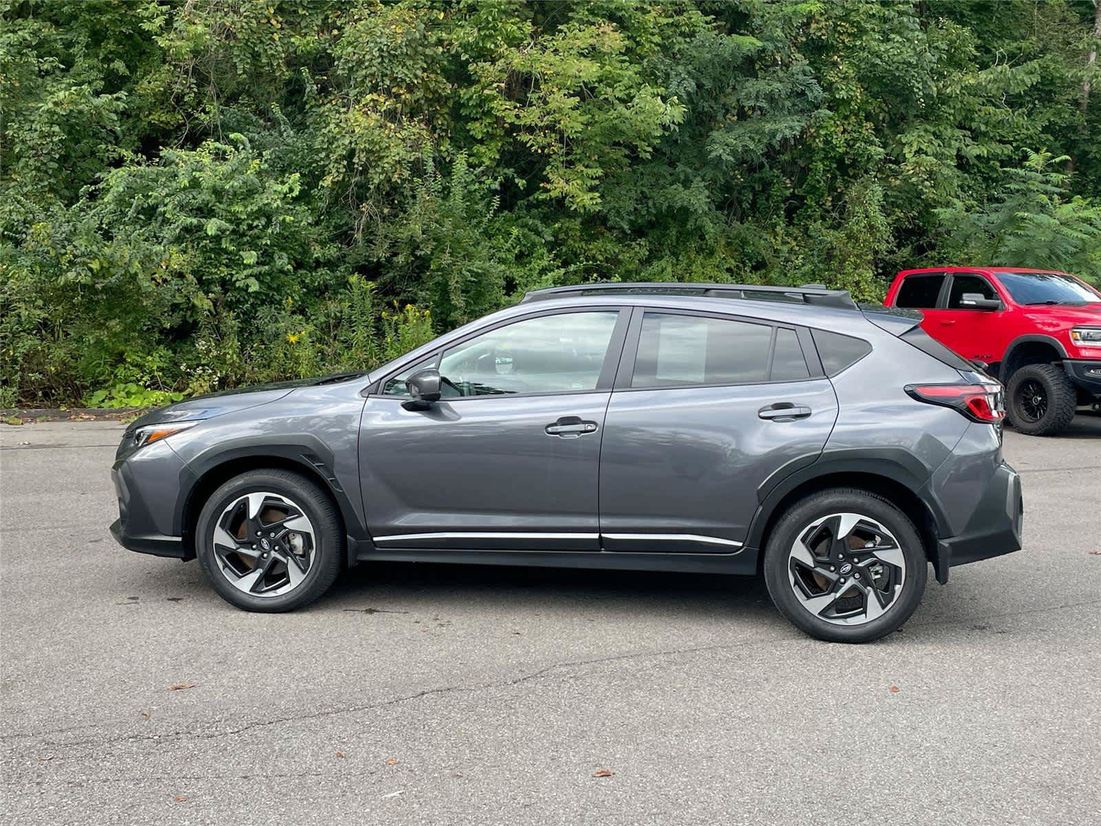 Used 2024 Subaru Crosstrek 2.5i Limited AWD/4WD image 2