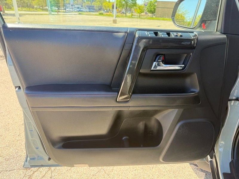 Used 2023 Toyota 4Runner TRD Off-Road AWD/4WD image 19