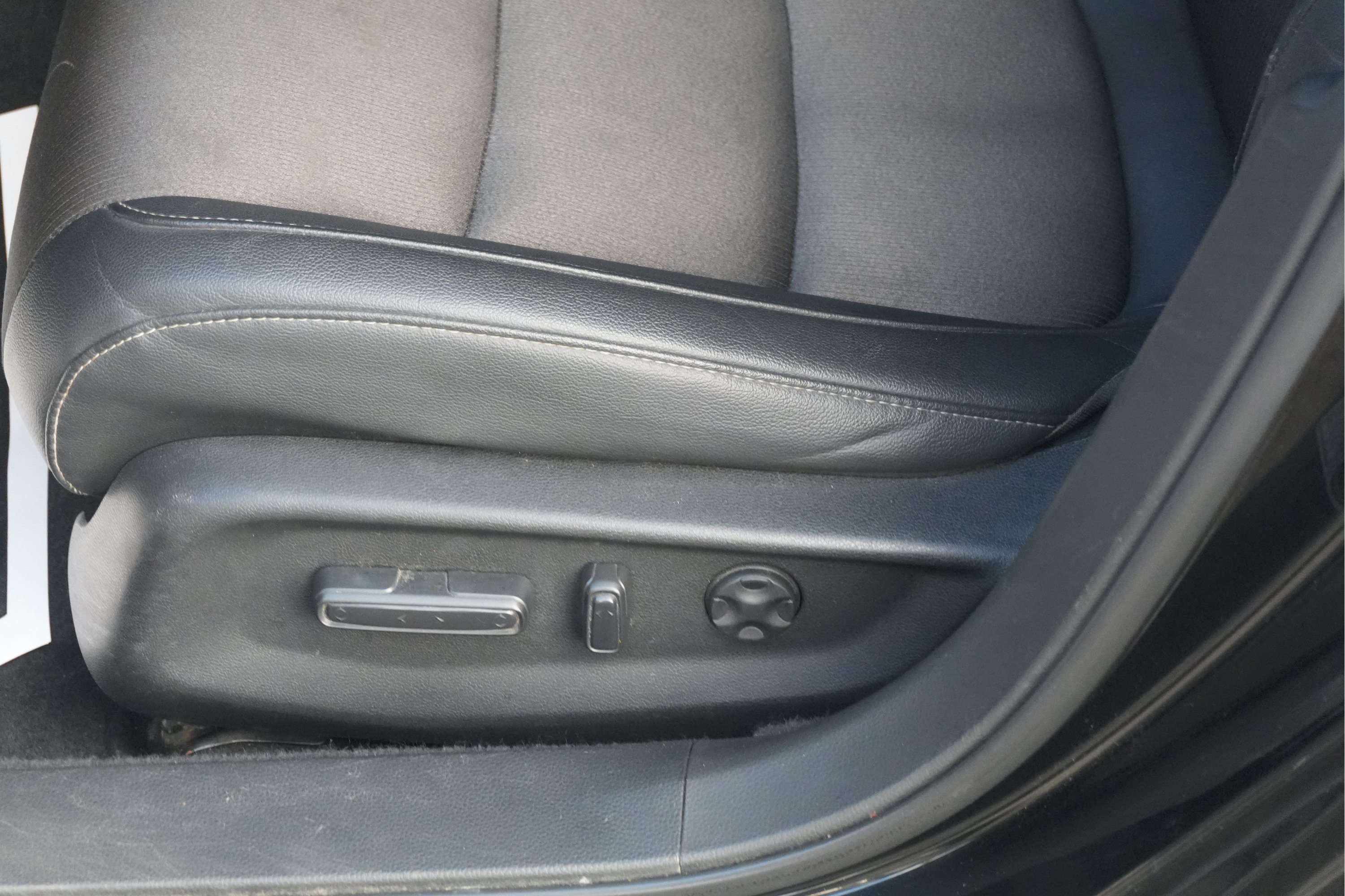 Used 2019 Honda Accord Sport image 14