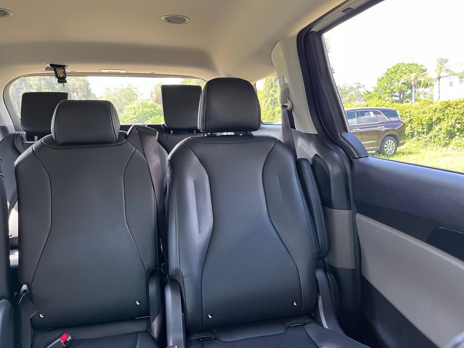 Used 2026 Kia Carnival FWD image 38