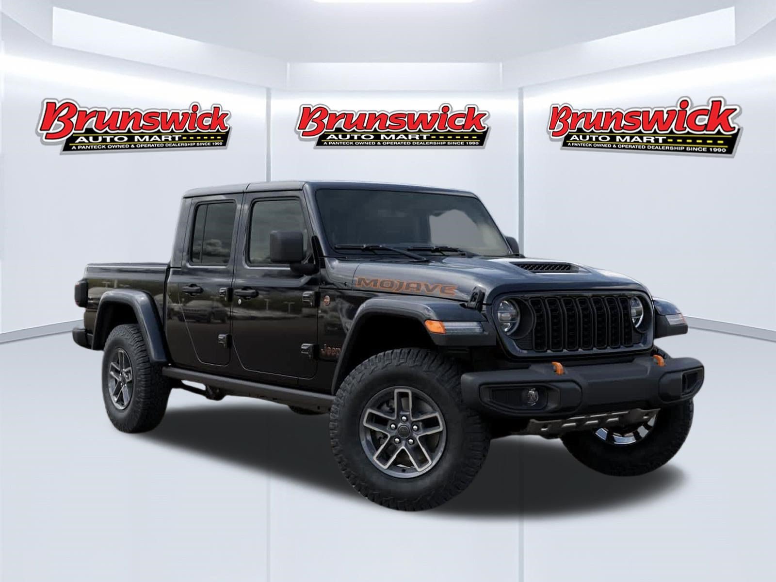 New 2026 Jeep Gladiator Mojave w/ Safety Group AWD/4WD image 5