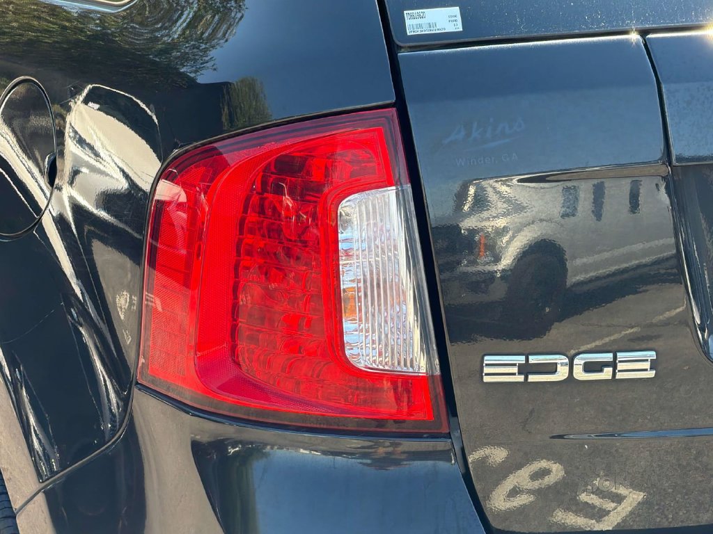Used 2013 Ford Edge Limited FWD image 11