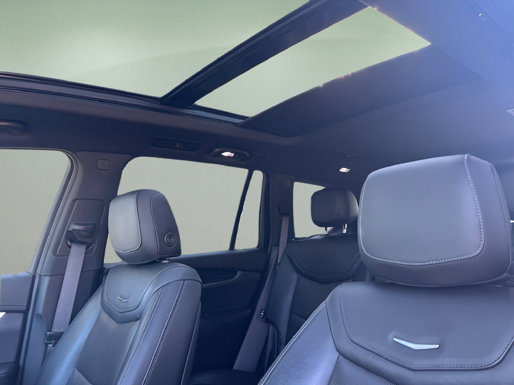 Used 2020 Cadillac XT6 Premium Luxury FWD image 16