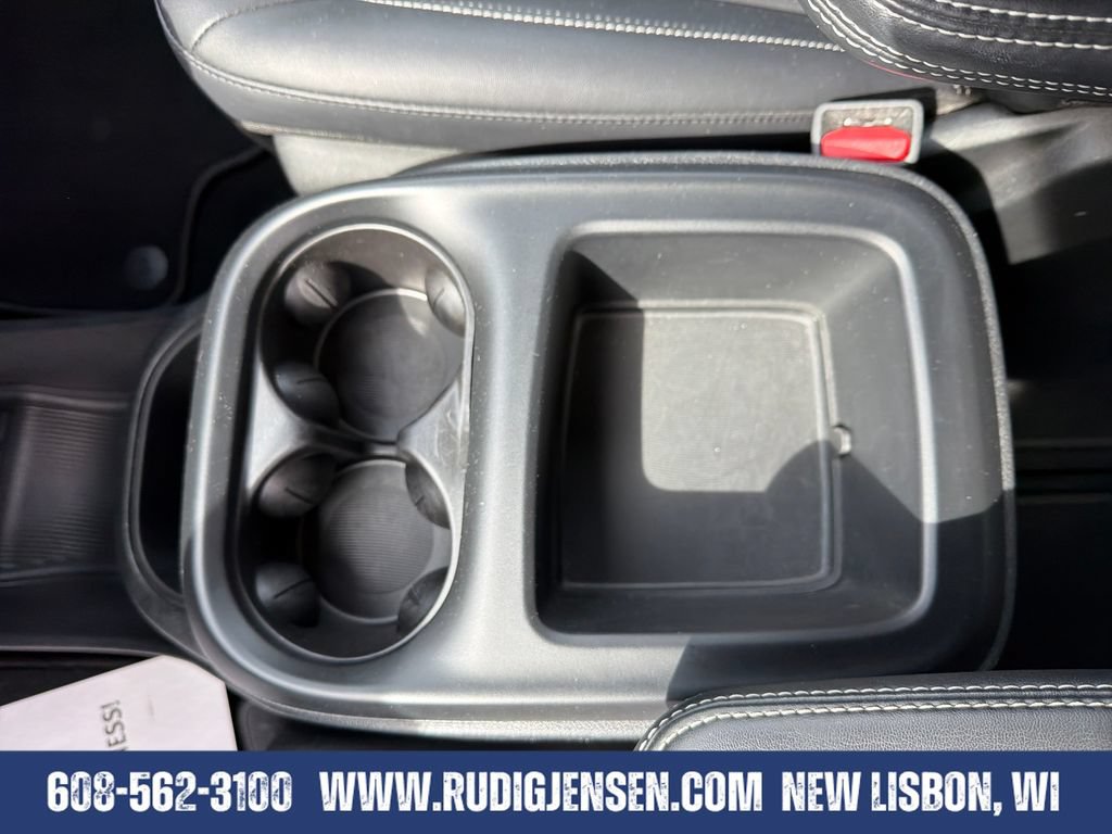 Used 2025 Chrysler Pacifica Select FWD image 24