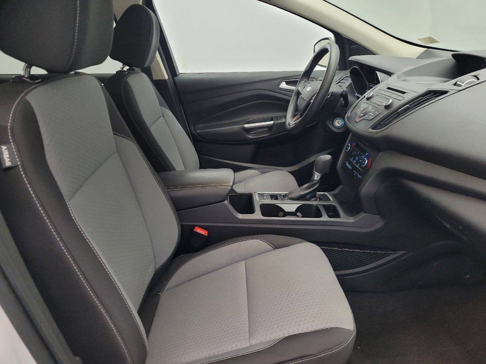 Used 2017 Ford Escape SE image 21