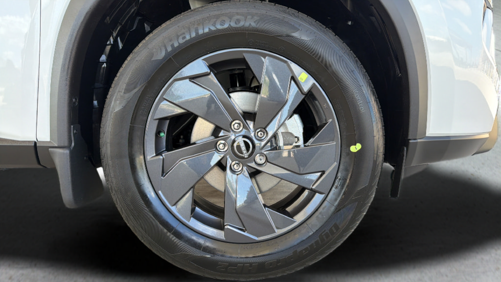 New 2026 Nissan Rogue SV AWD/4WD image 24