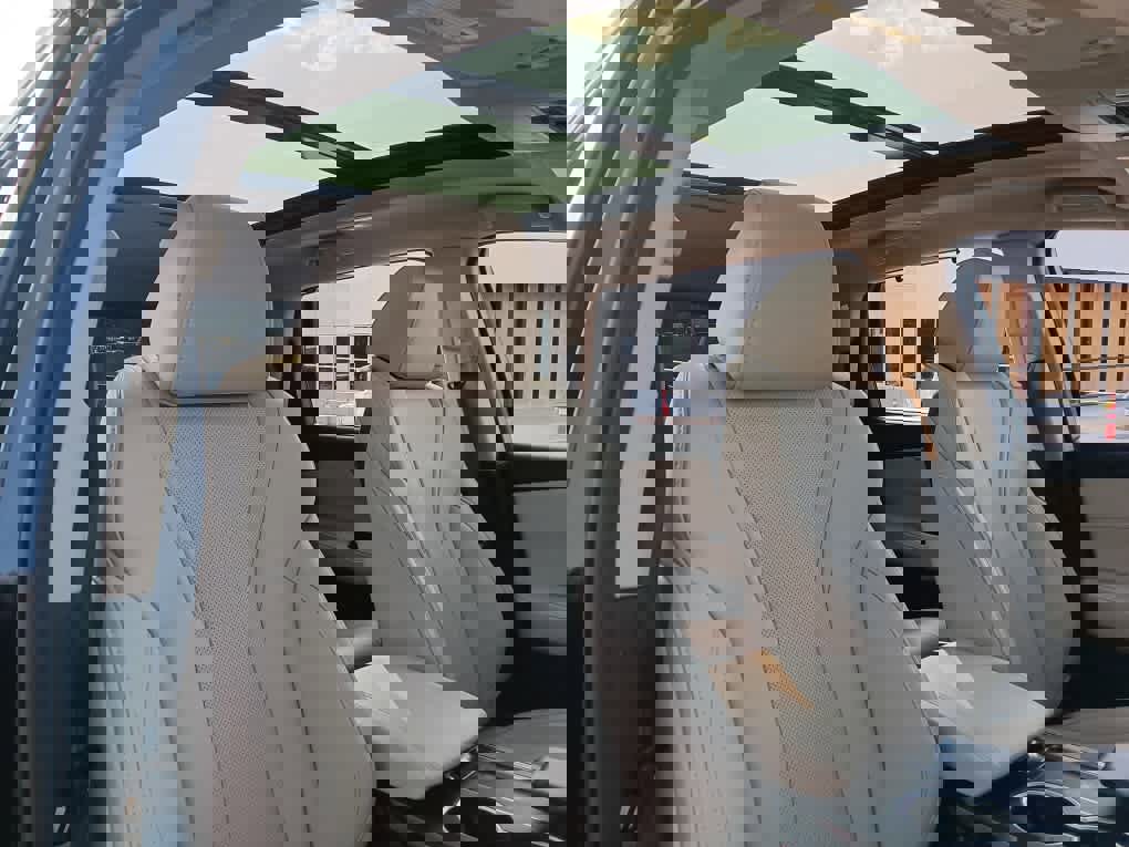 Used 2023 Acura MDX SH-AWD w/ Technology Package image 12