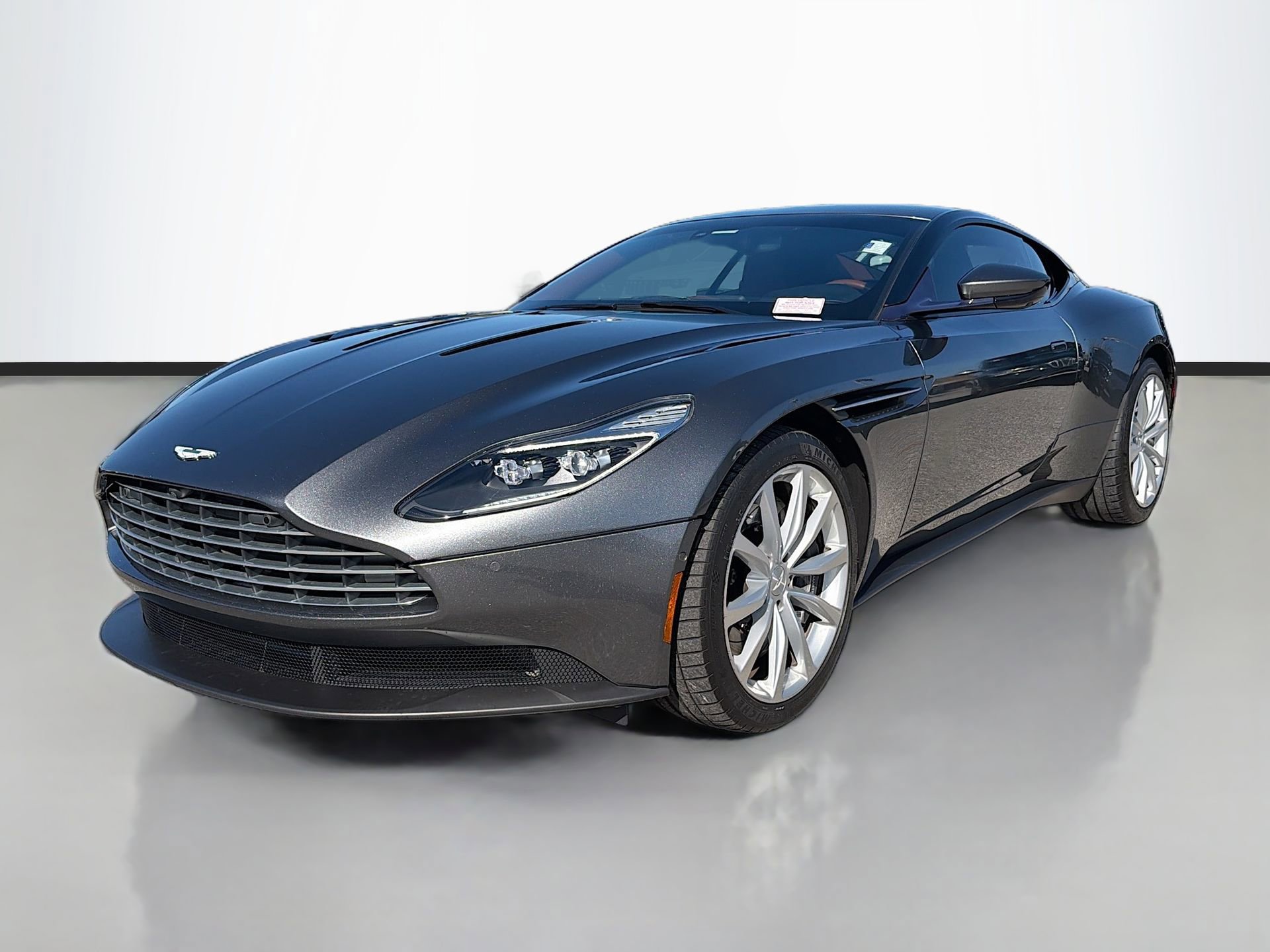 Used 2018 Aston Martin DB11 V12 image 8