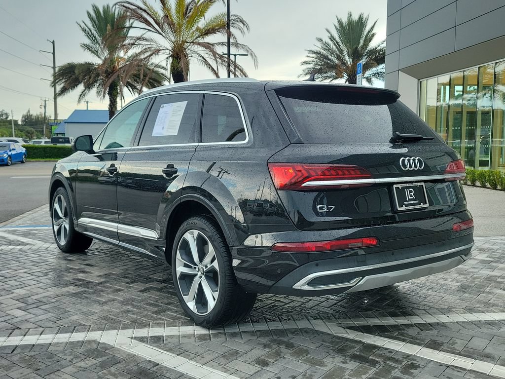 Used 2022 Audi Q7 3.0T Premium Plus w/ Premium Plus Package AWD/4WD image 3
