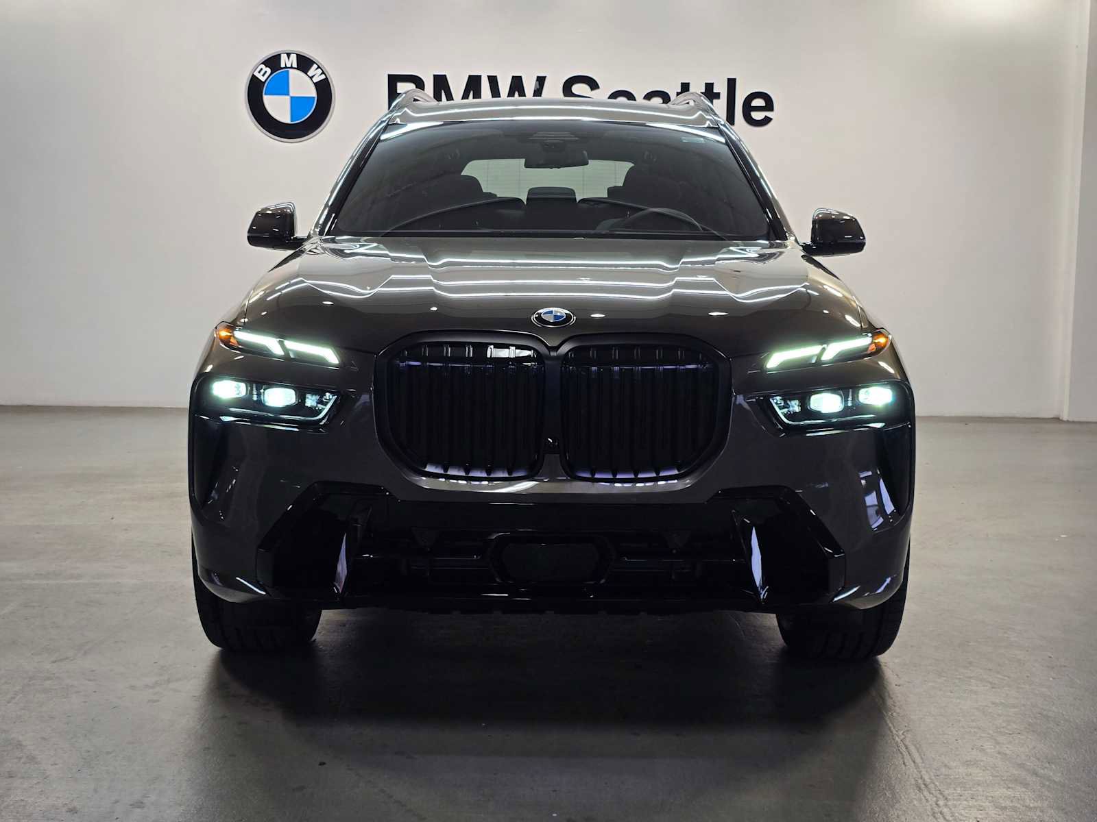 New 2026 BMW X7 xDrive40i w/ M Sport Package image 6