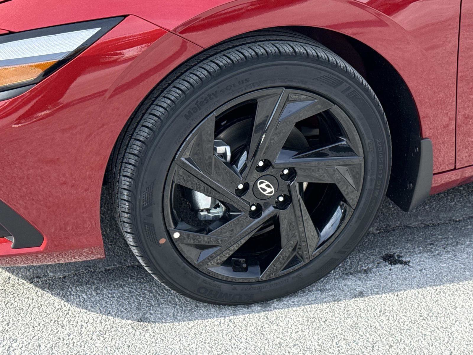 Used 2026 Hyundai Elantra Sport FWD image 17