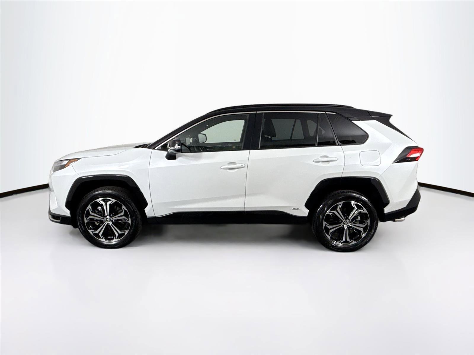 Certified 2025 Toyota RAV4 XSE image 9