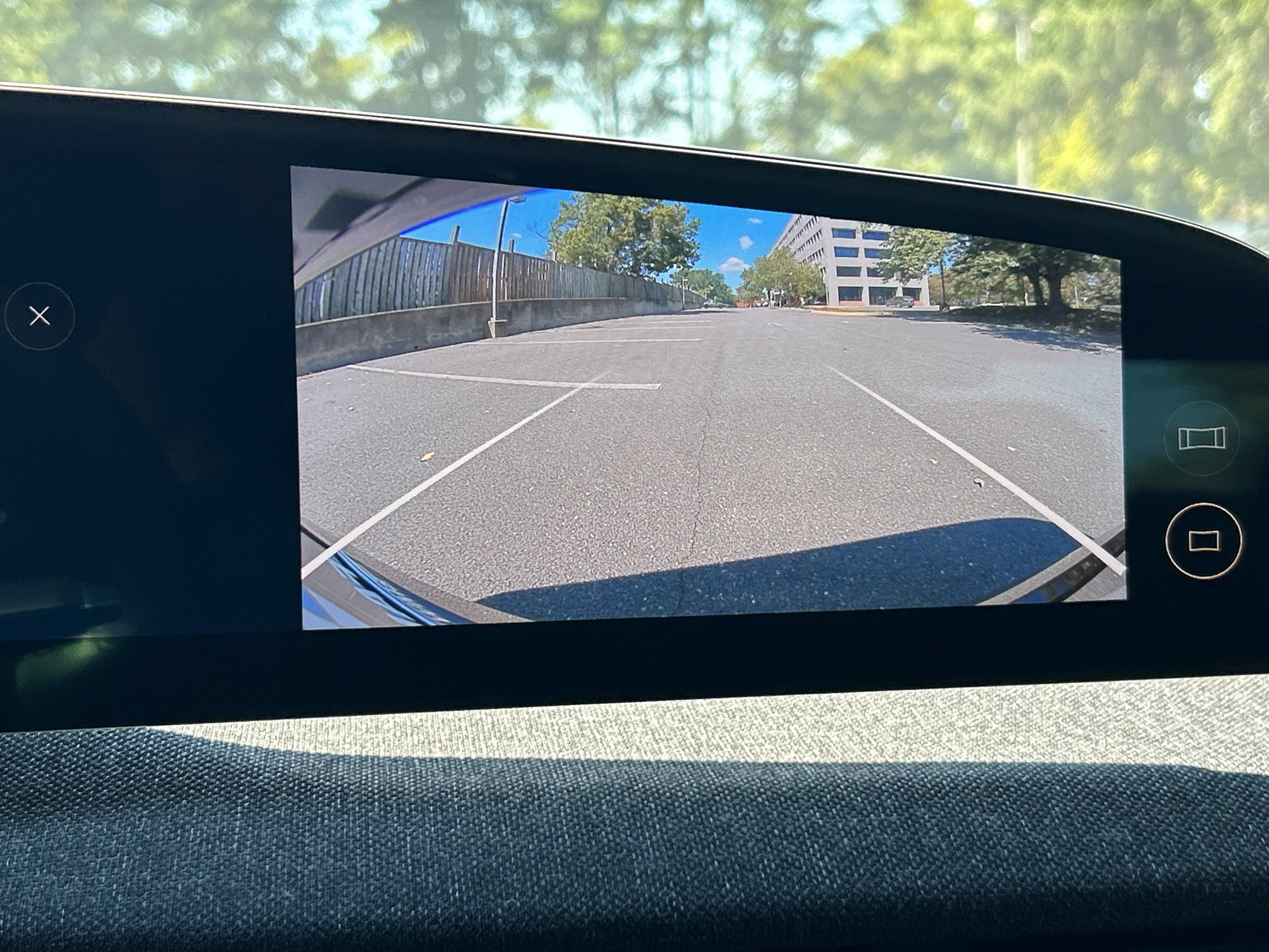 Used 2024 Lucid Air Touring AWD/4WD image 18